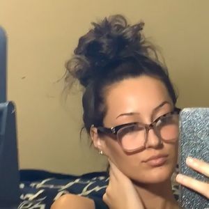 Meet your Posher, Ashlyn